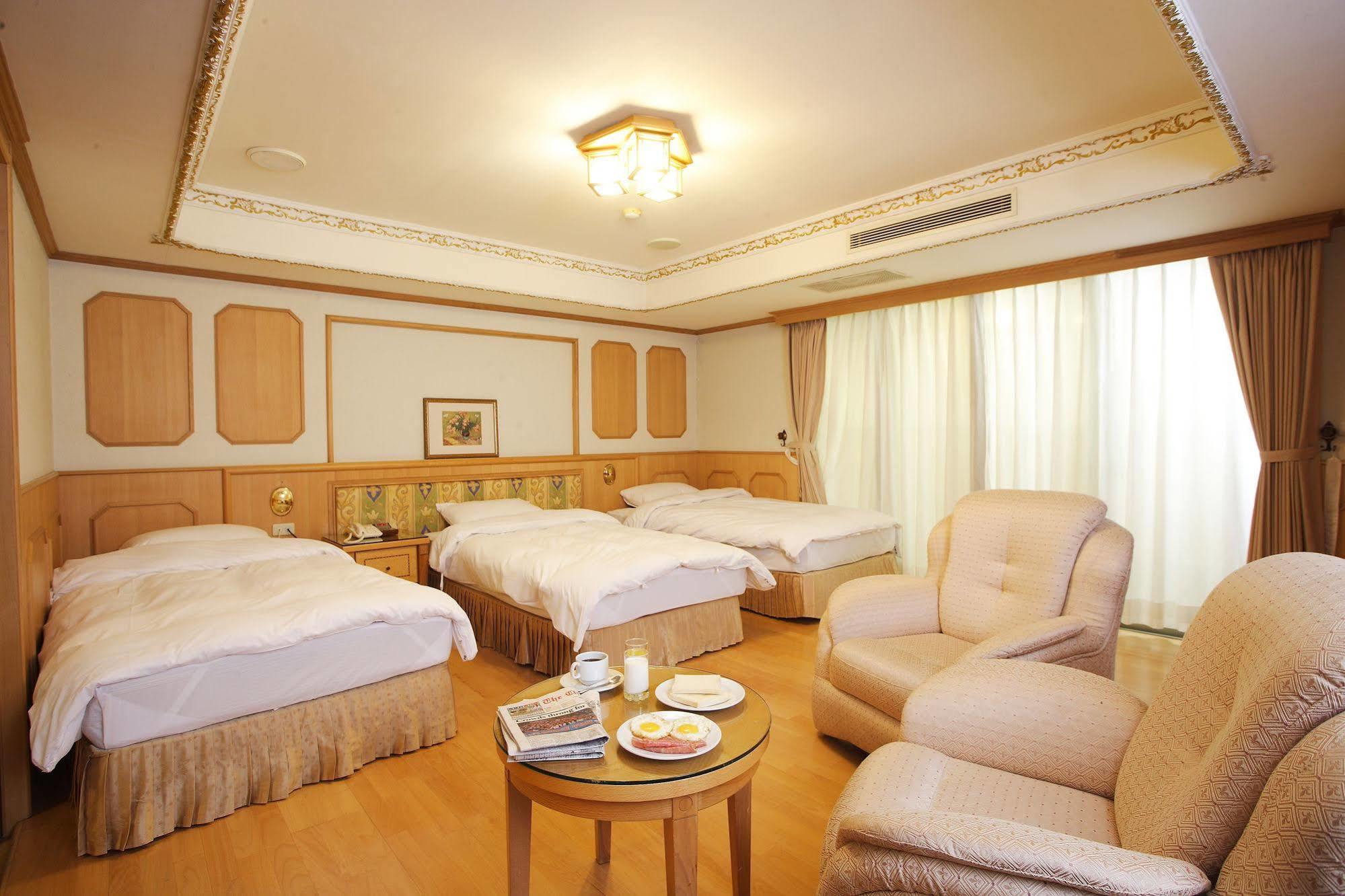 Kingdom Hotel Hsinchu Esterno foto